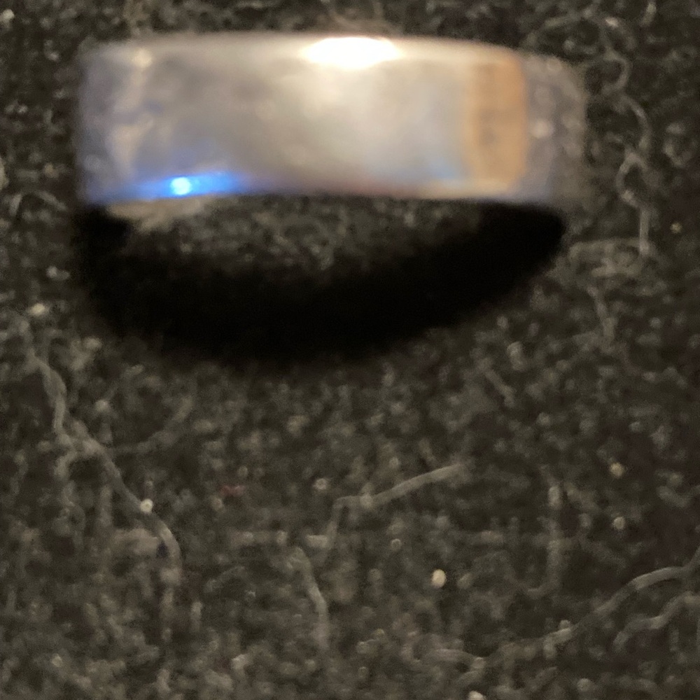 Sterling ring with cross, size 10 - Picture 2 of 4